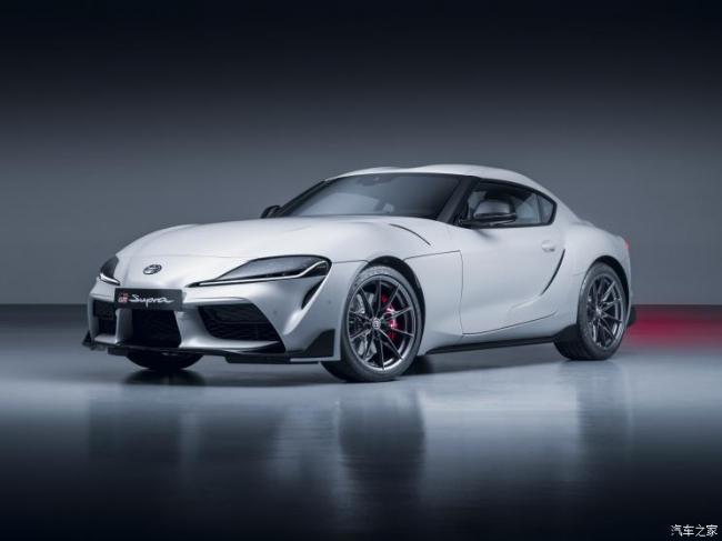 丰田(进口) SUPRA 2022款 GR SUPRA 3.0T 手动 欧洲版