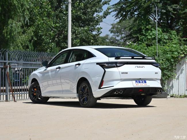 东风乘用车 奕炫 2023款 1.5L 自动马赫荣耀版