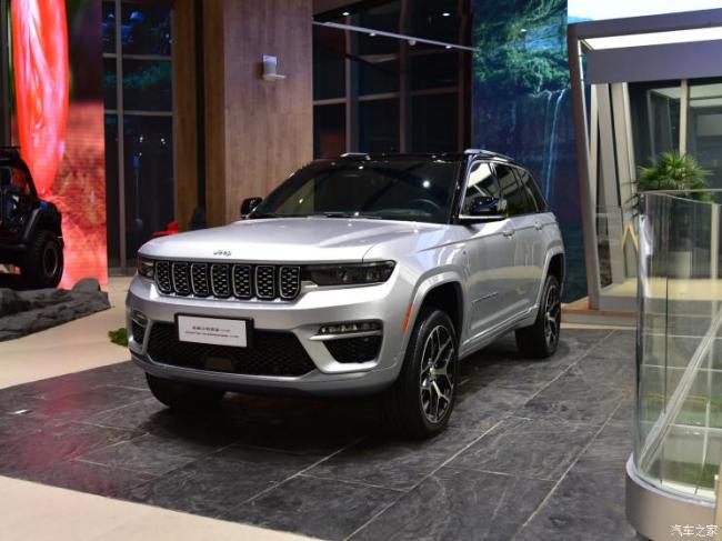 Jeep(进口) 大切诺基新能源(进口) 2023款 4xe 巅峰版