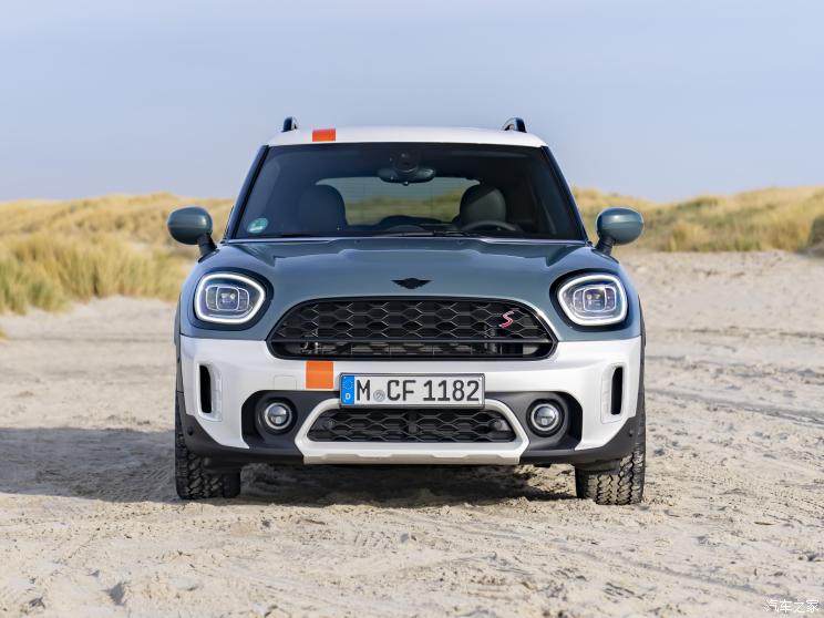 MINI MINI COUNTRYMAN 2023款 COOPER S ALL4 Uncharted Edition