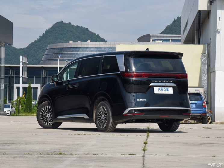 腾势汽车 腾势D9 2022款 EV 620 尊贵型