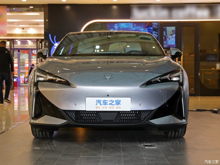 北汽新能源 极狐 阿尔法S5 2024款 单电机 185kW