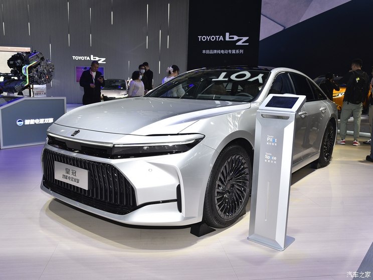 丰田(进口) 皇冠(进口) 2024款 Sedan